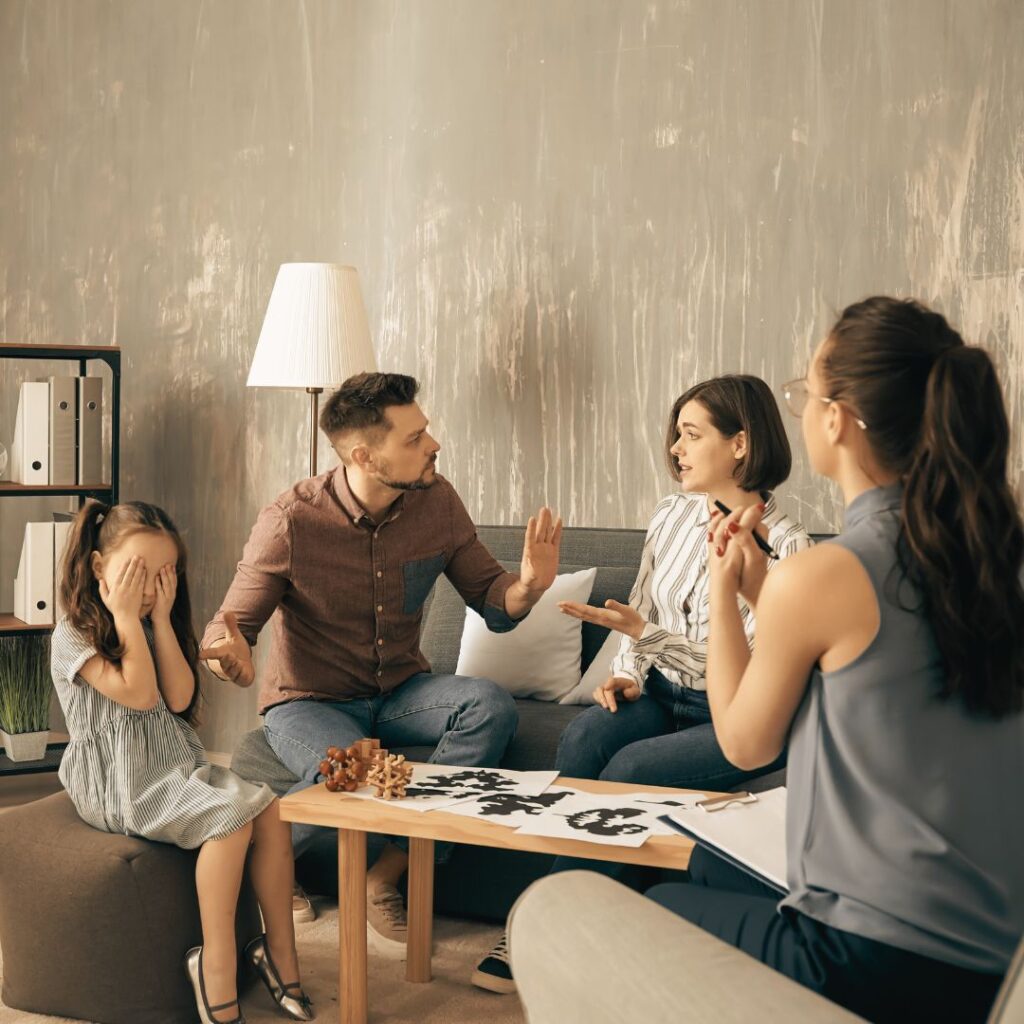 aggressive atmosphäre in der familie kann zu kindheitstrauma führen